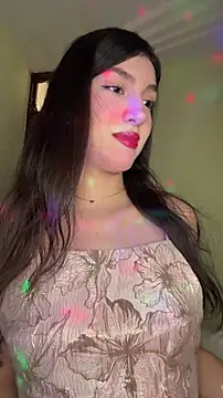 Snapshot of Emily-hottson chatting on 02-20-26, 06:10 Emily-hottson online show from 02-20-26, 06:10