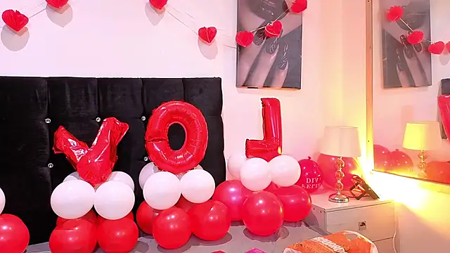 Angel-dragun online show from 02-15-26, 03:36