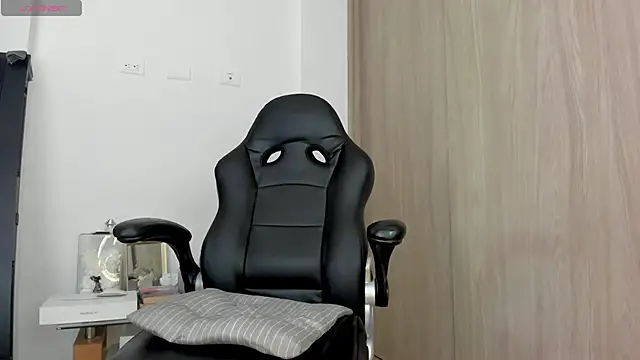 Biscuit oliva online show from 10-12-25, 03:16