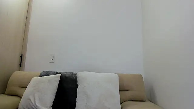 Biscuit oliva online show from 10-25-25, 04:02