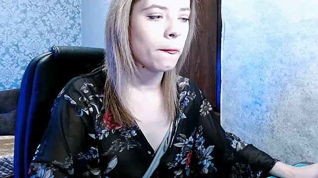 Snapshot of Kate__Loves chatting on 03-14-26, 07:41 Kate Loves online show from 03-14-26, 07:41