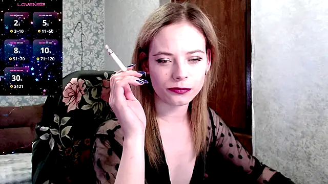 Snapshot of Kate__Loves chatting on 07-06-26, 08:00 Kate Loves online show from 07-06-26, 08:00