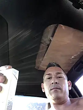 Snapshot of countryboi2002 chatting on 11-11-25, 09:48 countryboi2002 online show from 11-11-25, 09:48