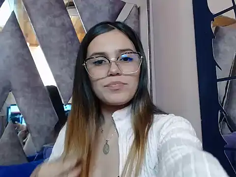 Snapshot of CRISTALHERRANZ chatting on 09-27-25, 01:32 CRISTALHERRANZ online show from 09-27-25, 01:32