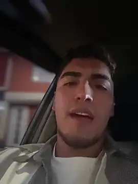 Snapshot of tomy_hot20 chatting on 11-21-25, 10:52 tomy hot20 online show from 11-21-25, 10:52