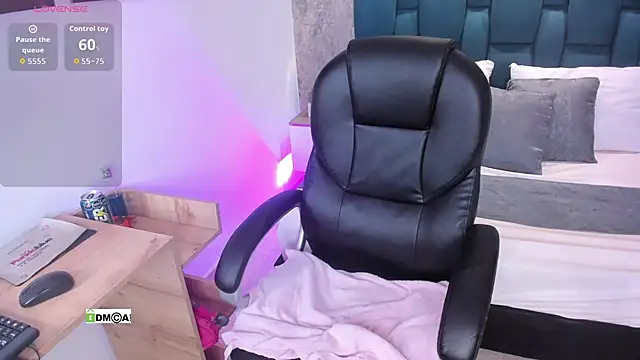 Bellavelvet 1 online show from 09-25-25, 03:54