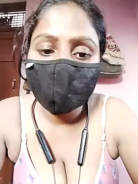 Jasmine Januja online show from 09-23-25, 11:35