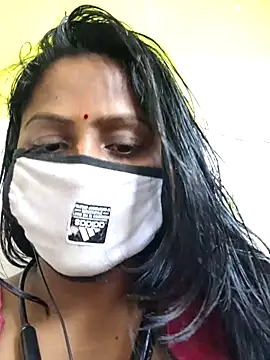 Snapshot of Jasmine_Januja chatting on 01-12-26, 06:07 Jasmine Januja online show from 01-12-26, 06:07