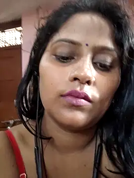 Jasmine Januja online show from 05-15-26, 11:01