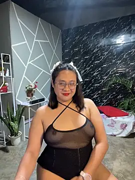 Snapshot of 1aquaticangel69 chatting on 11-03-25, 01:45 1aquaticangel69 online show from 11-03-25, 01:45