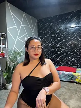 Snapshot of 1aquaticangel69 chatting on 11-10-25, 02:49 1aquaticangel69 online show from 11-10-25, 02:49
