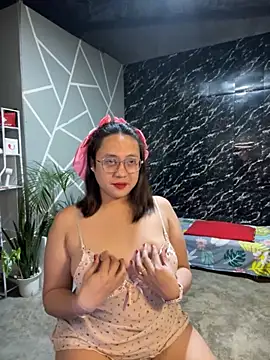 Snapshot of 1aquaticangel69 chatting on 11-16-25, 12:00 1aquaticangel69 online show from 11-16-25, 12:00