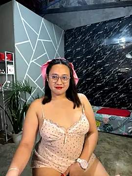 Snapshot of 1aquaticangel69 chatting on 11-27-25, 05:37 1aquaticangel69 online show from 11-27-25, 05:37
