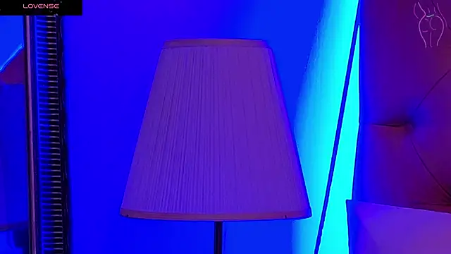 CoraVex online show from 09-23-25, 04:26