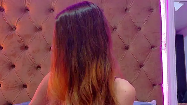 CoraVex online show from 04-22-26, 03:53