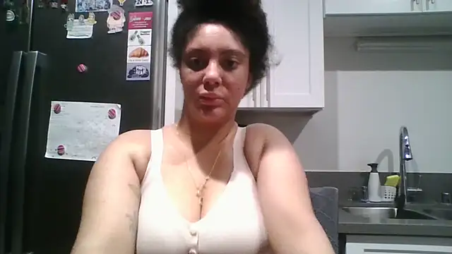 Snapshot of Dallasstar chatting on 10-12-25, 02:05 Dallasstar online show from 10-12-25, 02:05