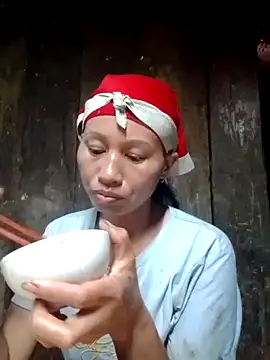 donna-bae online show from 10-20-25, 11:54