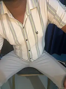 yourhoneyx1 online show from 11-01-25, 12:07