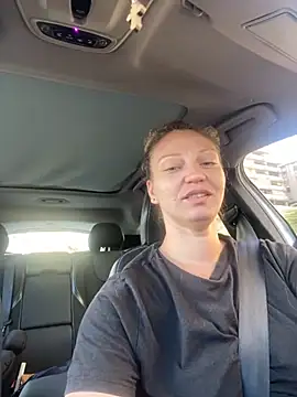 Cristalmegan online show from 10-03-25, 07:27