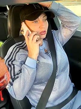 Cristalmegan online show from 10-20-25, 06:47