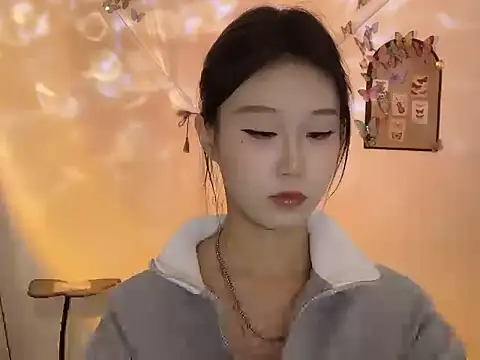 Snapshot of 1X-snake chatting on 09-23-25, 12:08 1X-snake online show from 09-23-25, 12:08