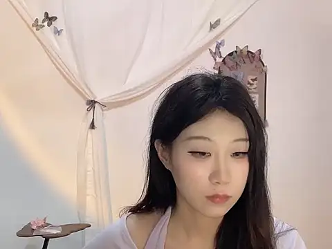 Snapshot of 1X-snake chatting on 09-28-25, 01:05 1X-snake online show from 09-28-25, 01:05