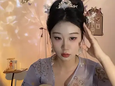 Snapshot of 1X-snake chatting on 10-06-25, 01:19 1X-snake online show from 10-06-25, 01:19