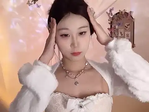 Snapshot of 1X-snake chatting on 10-26-25, 01:17 1X-snake online show from 10-26-25, 01:17