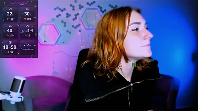 casey meow  online show from 11-10-25, 09:52