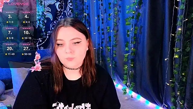 Snapshot of Marshmallowbeauty chatting on 10-17-25, 09:17 Marshmallowbeauty online show from 10-17-25, 09:17