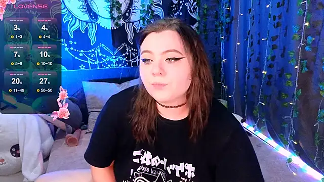 Snapshot of Marshmallowbeauty chatting on 10-23-25, 09:13 Marshmallowbeauty online show from 10-23-25, 09:13