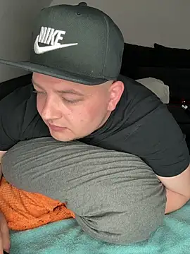 xXLustMolchXx online show from 10-03-25, 07:05