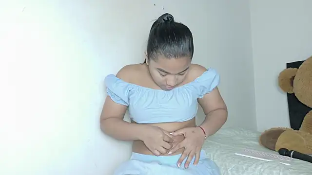 Snapshot of Natashaparker__ chatting on 05-20-26, 08:37 Natashaparker online show from 05-20-26, 08:37