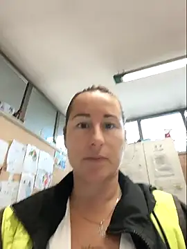 bichota85 online show from 10-03-25, 10:34