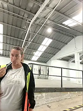 bichota85 online show from 10-09-25, 10:35