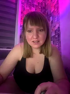 Snapshot of GretieLee chatting on 10-01-25, 05:19 GretieLee online show from 10-01-25, 05:19