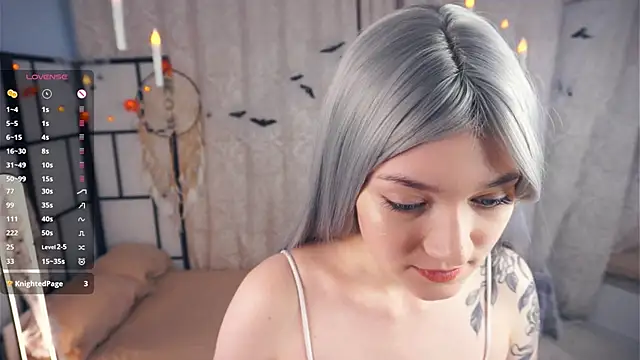 JinnySitts online show from 10-31-25, 08:43