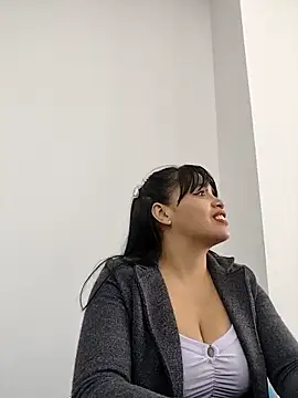 MILA  06 online show from 12-16-25, 12:21