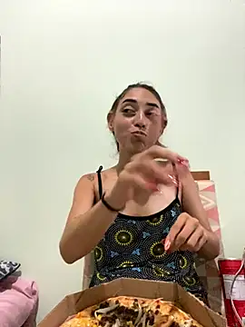 Snapshot of loirinhaaa chatting on 11-16-25, 01:55 loirinhaaa online show from 11-16-25, 01:55