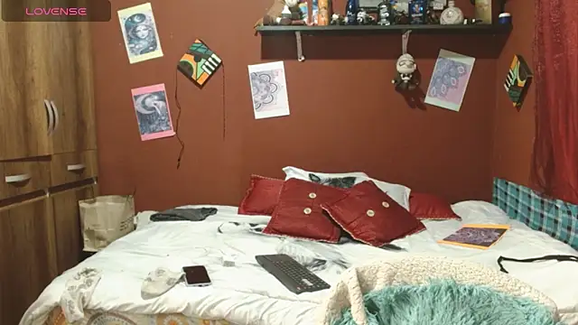 Sasharosee2 online show from 10-15-25, 12:05