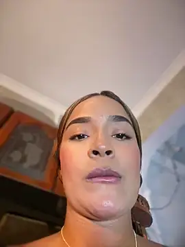 Snapshot of DemiSins chatting on 10-17-25, 07:16 DemiSins online show from 10-17-25, 07:16