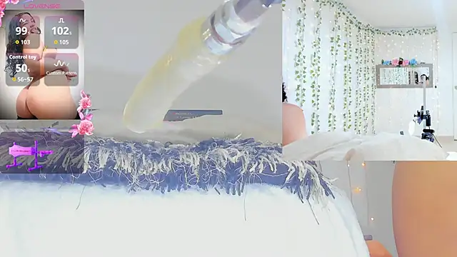 Ashley  Jones   online show from 04-18-26, 09:02