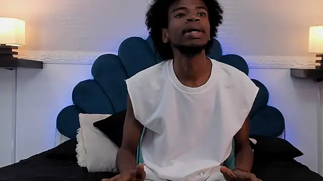 Snapshot of AllexJacob chatting on 10-06-25, 01:19 AllexJacob online show from 10-06-25, 01:19