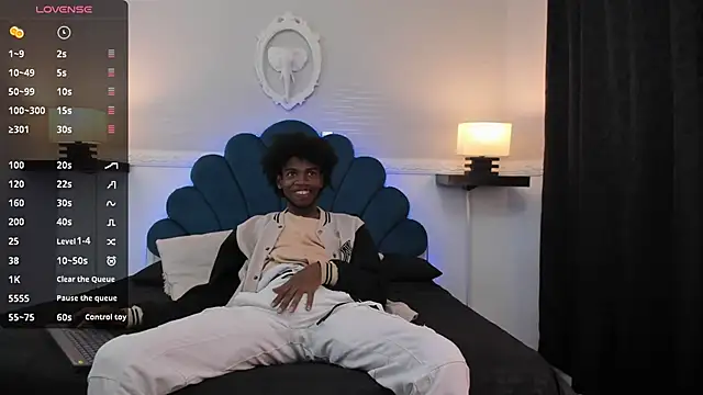 Snapshot of AllexJacob chatting on 10-07-25, 01:08 AllexJacob online show from 10-07-25, 01:08