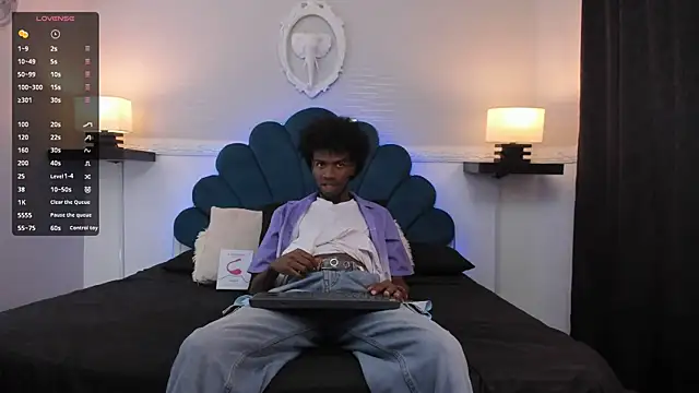 Snapshot of AllexJacob chatting on 10-08-25, 01:09 AllexJacob online show from 10-08-25, 01:09