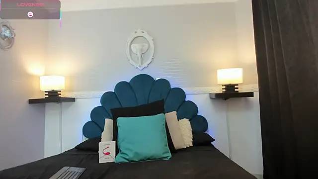 Snapshot of AllexJacob chatting on 10-10-25, 01:10 AllexJacob online show from 10-10-25, 01:10