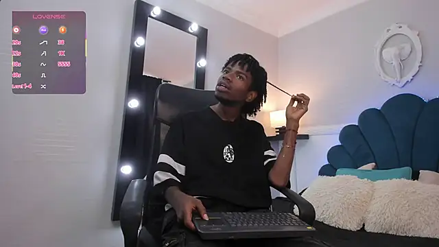 Snapshot of AllexJacob chatting on 10-16-25, 01:01 AllexJacob online show from 10-16-25, 01:01