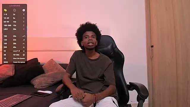 Snapshot of AllexJacob chatting on 11-03-25, 01:56 AllexJacob online show from 11-03-25, 01:56