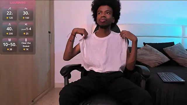 Snapshot of AllexJacob chatting on 11-15-25, 01:18 AllexJacob online show from 11-15-25, 01:18