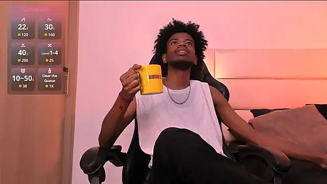 Snapshot of AllexJacob chatting on 11-25-25, 01:22 AllexJacob online show from 11-25-25, 01:22